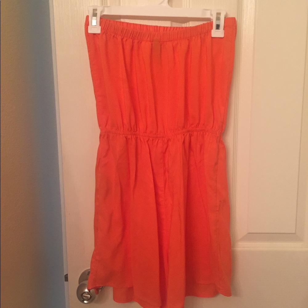 Coral strapless romper